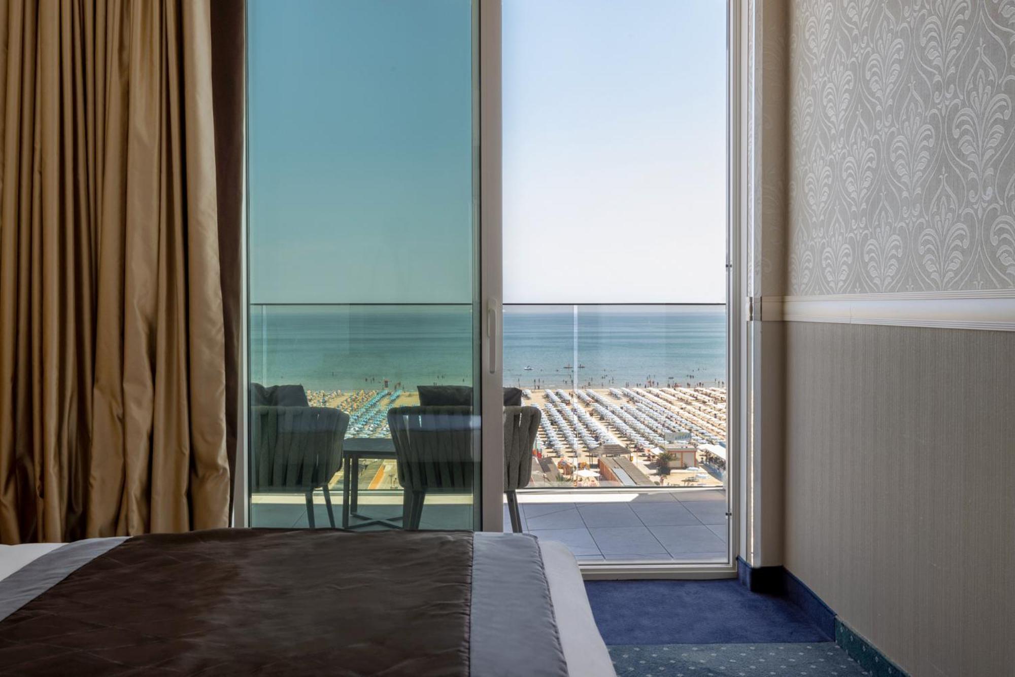 Quadruple Room Sea View
