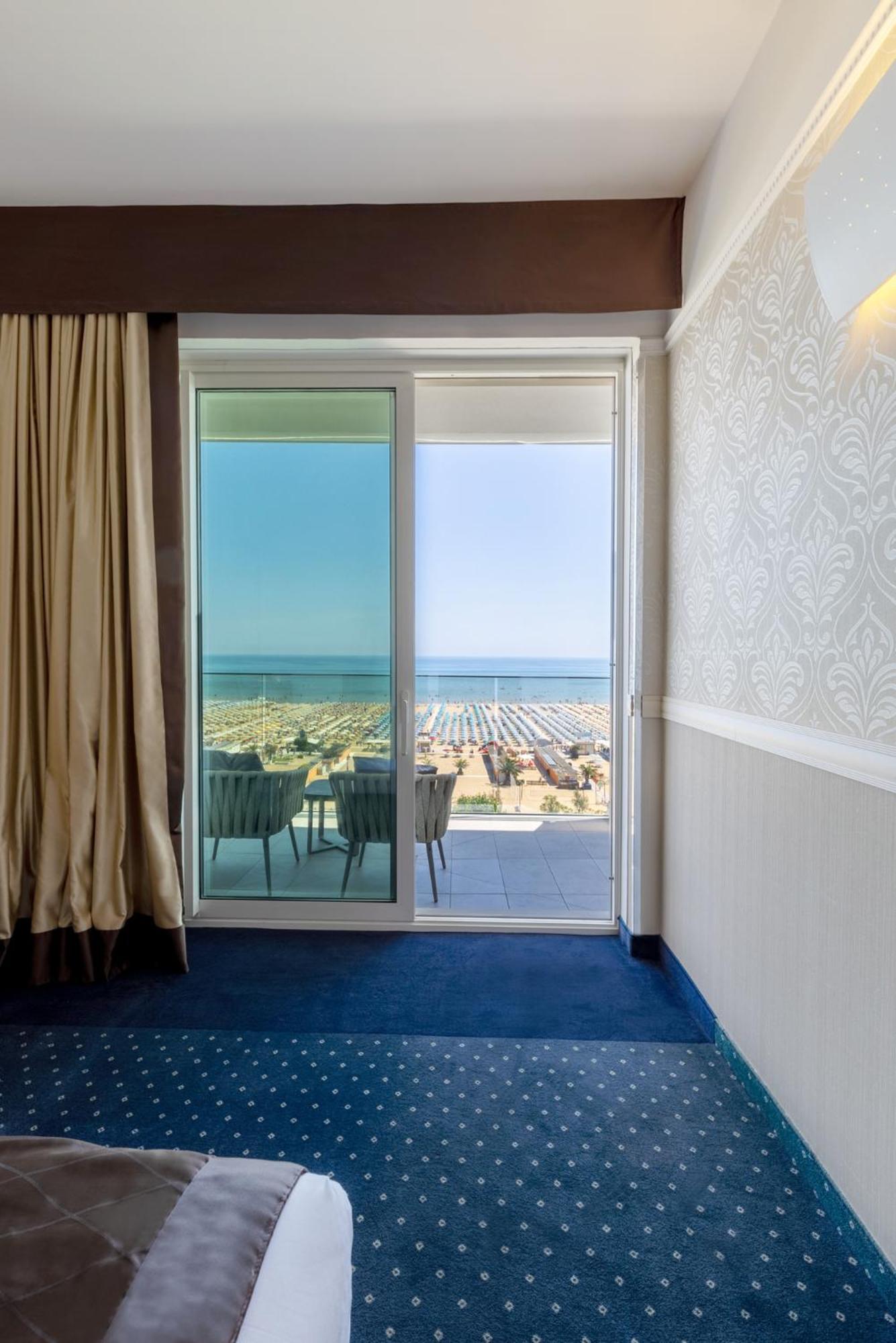 Quadruple Room Sea View