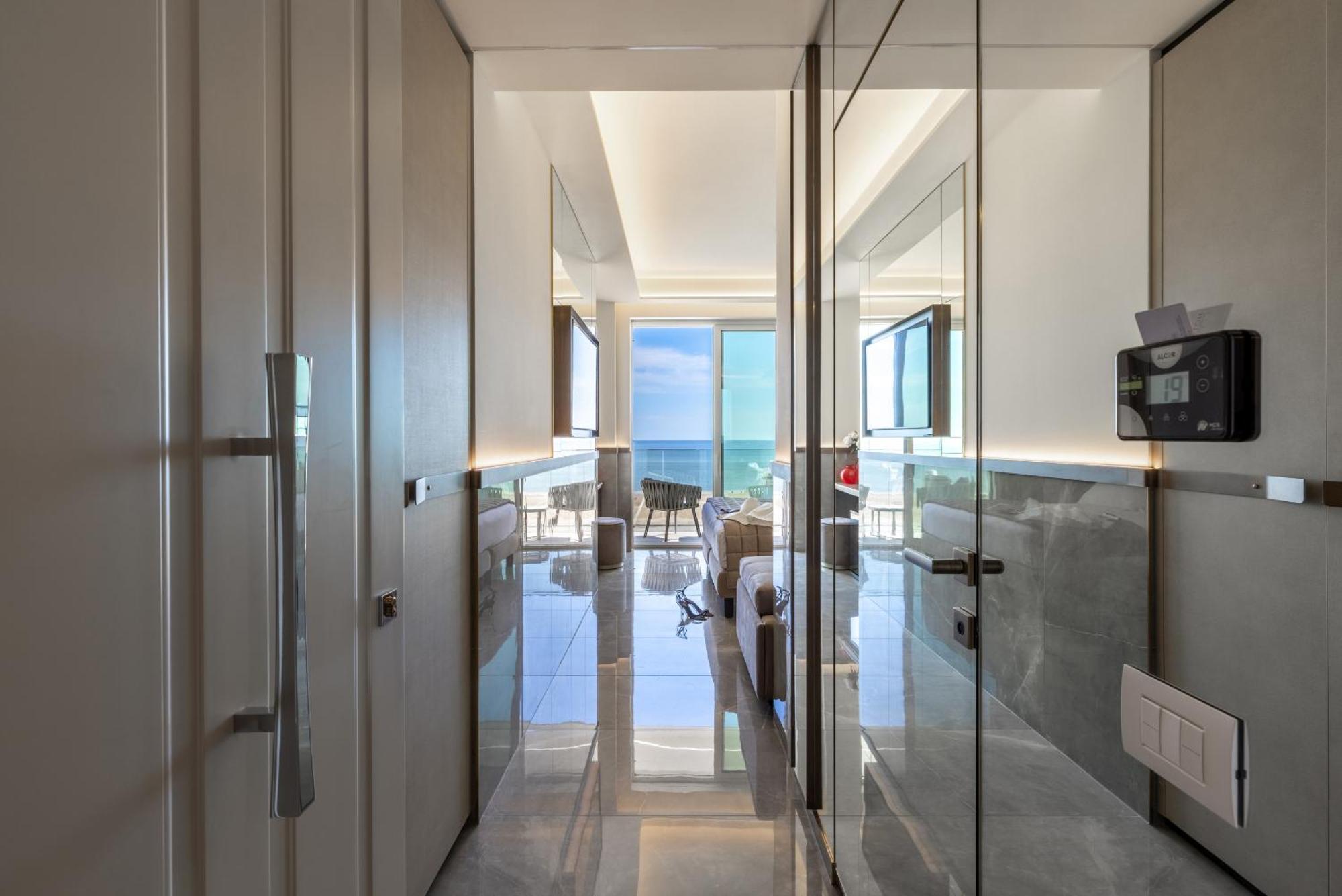 Executive Triple Room